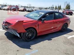 تۆیۆتا کامری